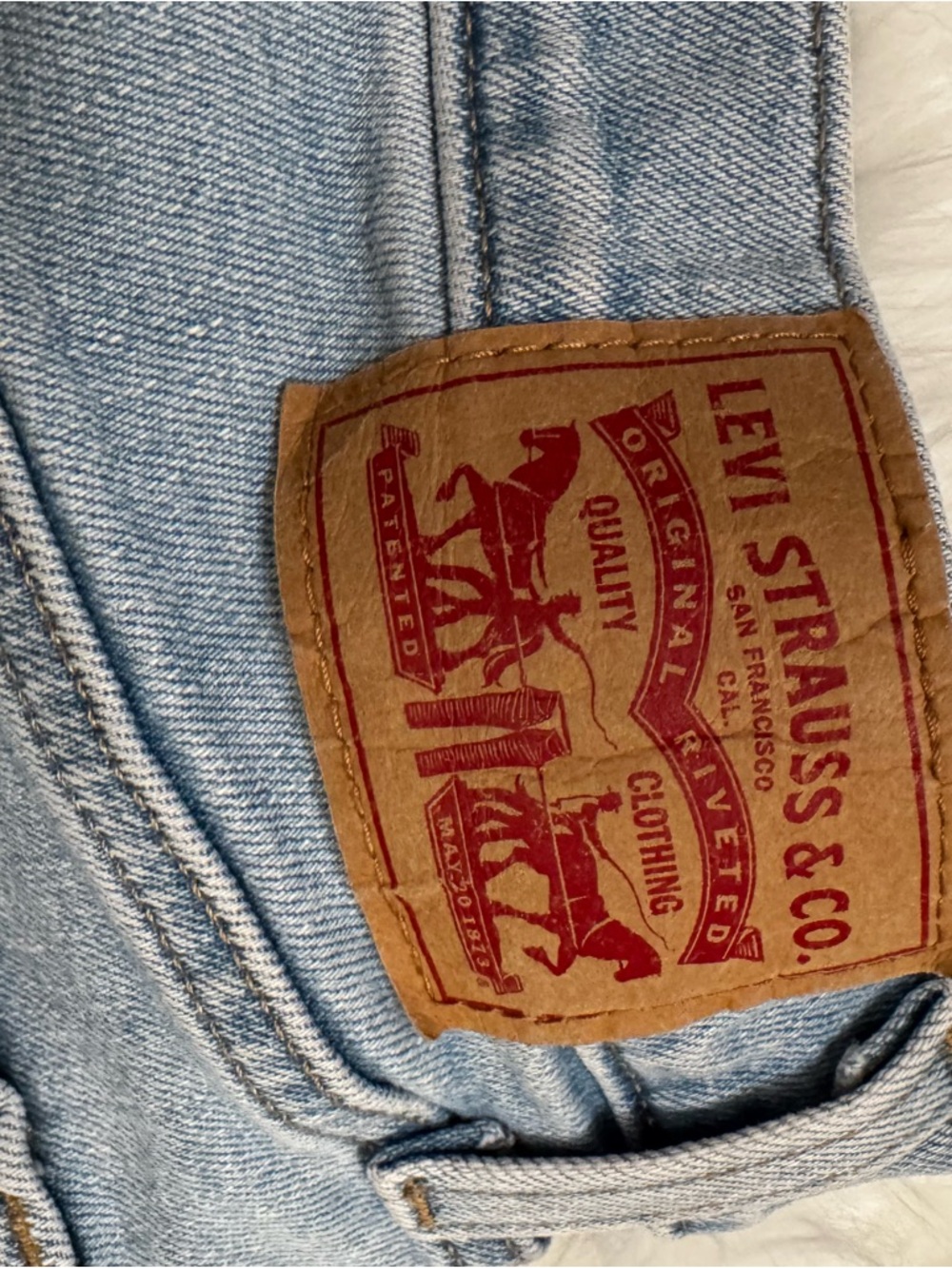 Levi’s Wedgie Fit High Rise Mom Jeans Light Wash W28 L27 NEW Condition - Picture 9 of 13